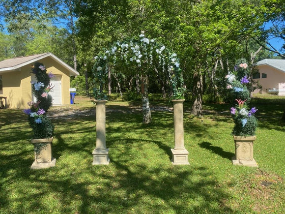 Topiary plant stand
